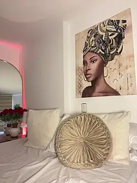 Snapshot of _laura_02 chatting on 01/24/25, 08:11 laura 02 online show from 01/24/25, 08:11