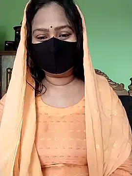 Idhika Paul online show from 03/07/25, 08:34