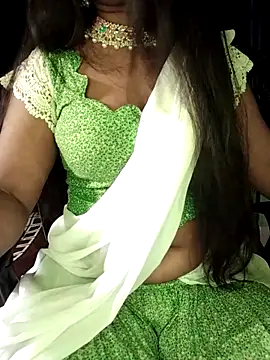 Idhika Paul online show from 10/05/25, 08:34