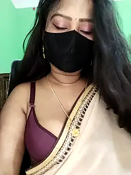 Idhika Paul online show from 03/03/26, 10:26