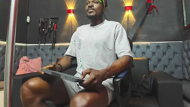 Terrance z online show from 11/19/25, 07:58