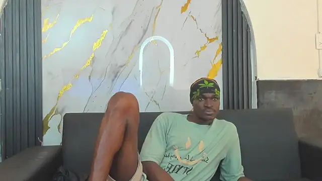 Snapshot of Terrance_z chatting on 12/18/25, 07:42 Terrance z online show from 12/18/25, 07:42