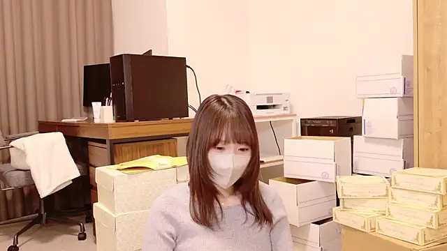 Snapshot of Yui-Ch chatting on 12/22/24, 01:00 Yui-Ch online show from 12/22/24, 01:00
