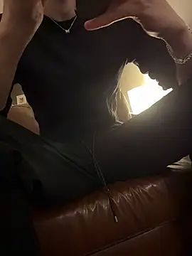 -mirai- online show from 04/26/26, 03:10