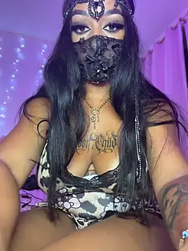 kamila french online show from 07/25/26, 11:02