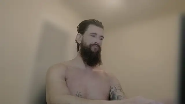 Snapshot of Armyexhibitionistvet chatting on 11/02/25, 04:04 Armyexhibitionistvet online show from 11/02/25, 04:04