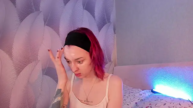 Snapshot of CrystalRey chatting on 03/21/25, 05:21 CrystalRey online show from 03/21/25, 05:21