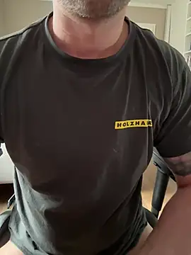 BlauAugenSchwanz online show from 04/15/26, 03:30