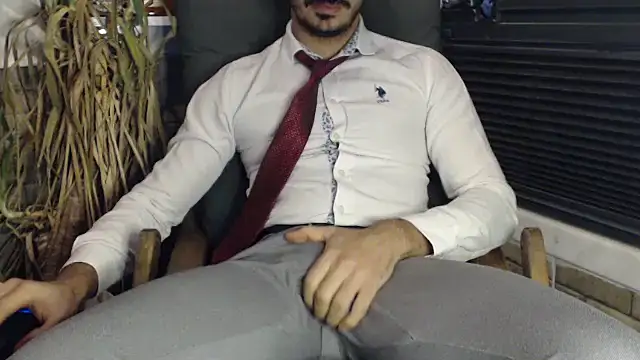 Snapshot of Naughtb0y chatting on 02/23/25, 08:22 Naughtb0y online show from 02/23/25, 08:22