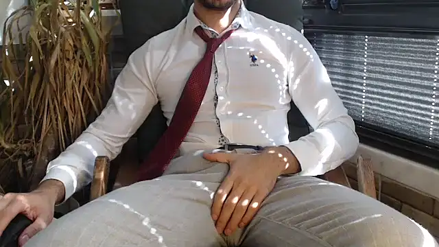 Snapshot of Naughtb0y chatting on 02/24/25, 08:27 Naughtb0y online show from 02/24/25, 08:27