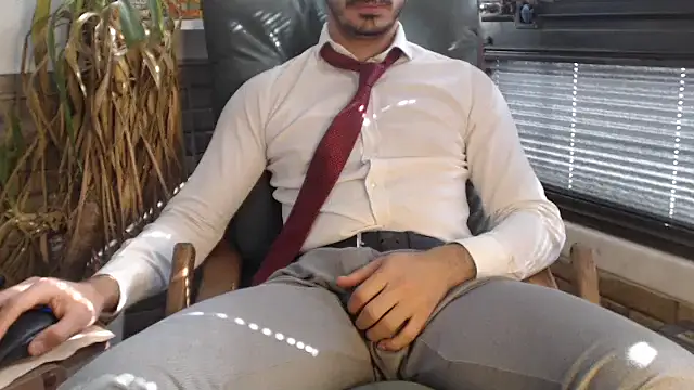 Snapshot of Naughtb0y chatting on 03/14/25, 06:53 Naughtb0y online show from 03/14/25, 06:53