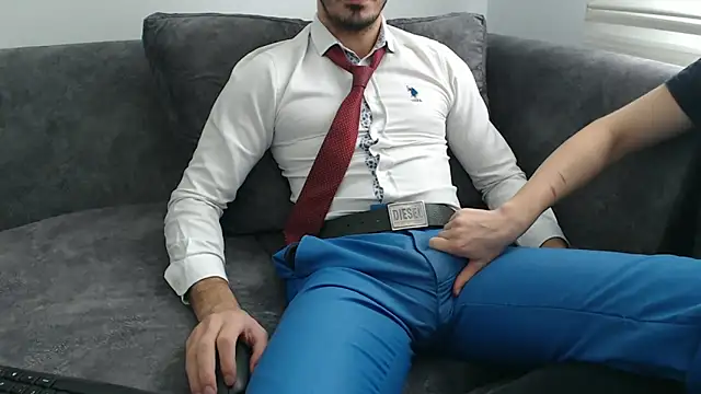 Snapshot of Naughtb0y chatting on 12/03/25, 09:51 Naughtb0y online show from 12/03/25, 09:51