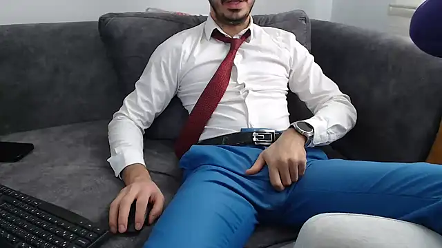 Snapshot of Naughtb0y chatting on 01/06/26, 09:46 Naughtb0y online show from 01/06/26, 09:46