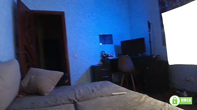 Alice-Green online show from 02/18/25, 05:10