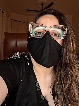 Snapshot of SEXY-Sardarni chatting on 01/18/25, 03:49 SEXY-Sardarni online show from 01/18/25, 03:49