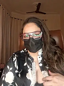 Snapshot of SEXY-Sardarni chatting on 09/18/25, 02:41 SEXY-Sardarni online show from 09/18/25, 02:41