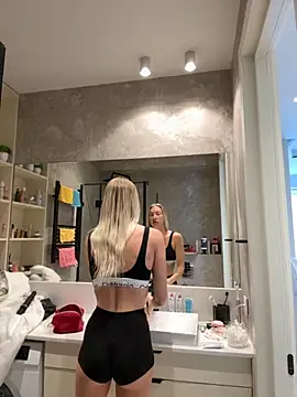 LuisaBecker online show from 09/09/25, 06:35