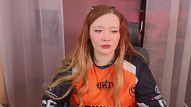 carolina elf online show from 02/17/26, 05:15