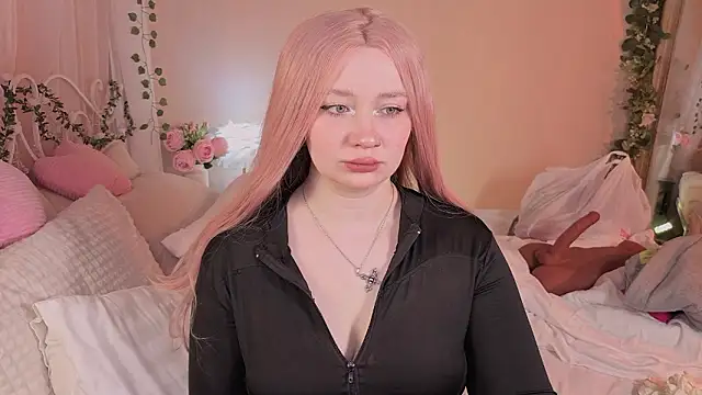 carolina elf online show from 03/24/26, 07:57