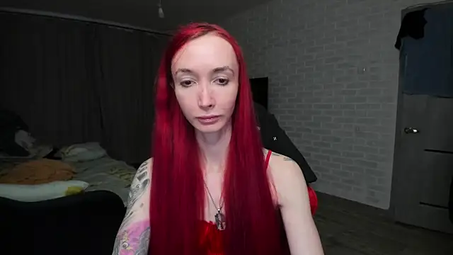 Snapshot of Roxy_Silver chatting on 01/09/26, 12:30 Roxy Silver online show from 01/09/26, 12:30