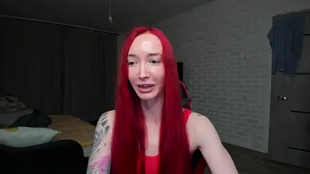 Snapshot of Roxy_Silver chatting on 02/09/26, 01:42 Roxy Silver online show from 02/09/26, 01:42