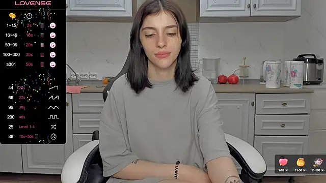 Snapshot of broosnica1 chatting on 12/19/24, 10:13 broosnica1 online show from 12/19/24, 10:13