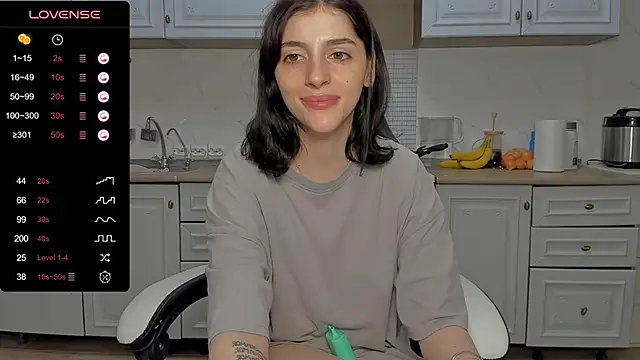 Snapshot of broosnica1 chatting on 12/27/24, 12:56 broosnica1 online show from 12/27/24, 12:56