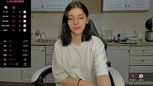 Snapshot of broosnica1 chatting on 01/11/25, 08:11 broosnica1 online show from 01/11/25, 08:11