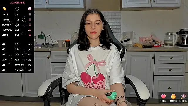 Snapshot of broosnica1 chatting on 03/12/25, 01:19 broosnica1 online show from 03/12/25, 01:19