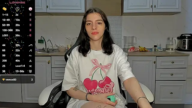 Snapshot of broosnica1 chatting on 03/18/25, 08:03 broosnica1 online show from 03/18/25, 08:03
