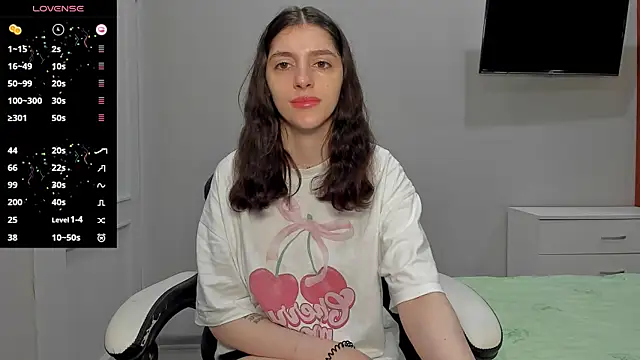 Snapshot of broosnica1 chatting on 09/10/25, 07:08 broosnica1 online show from 09/10/25, 07:08