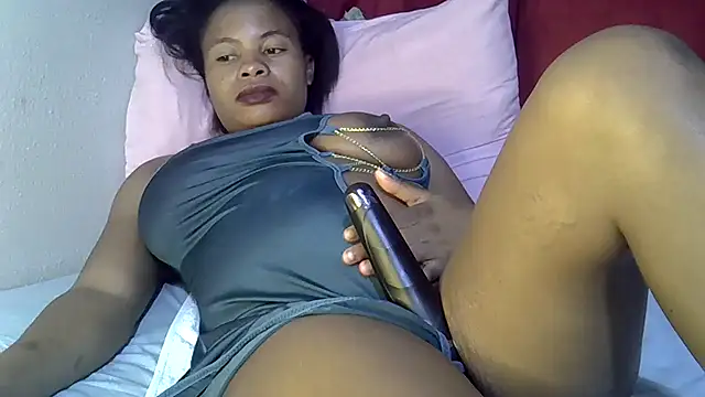 Snapshot of punkyxxx chatting on 03/21/25, 04:29 punkyxxx online show from 03/21/25, 04:29