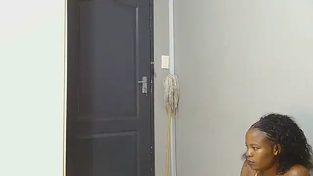 Snapshot of punkyxxx chatting on 11/16/25, 05:46 punkyxxx online show from 11/16/25, 05:46