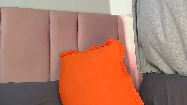 Snapshot of punkyxxx chatting on 11/25/25, 05:07 punkyxxx online show from 11/25/25, 05:07