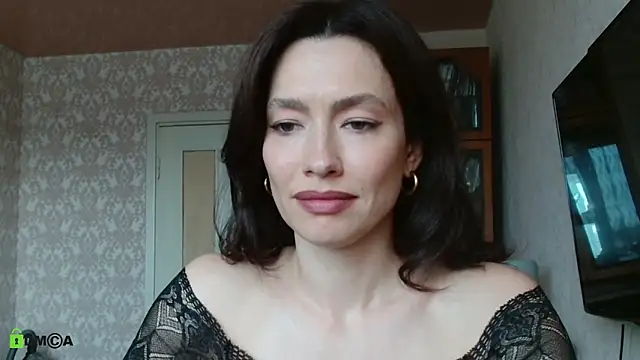 Snapshot of alicia_spicy chatting on 05/31/26, 11:06 alicia spicy online show from 05/31/26, 11:06
