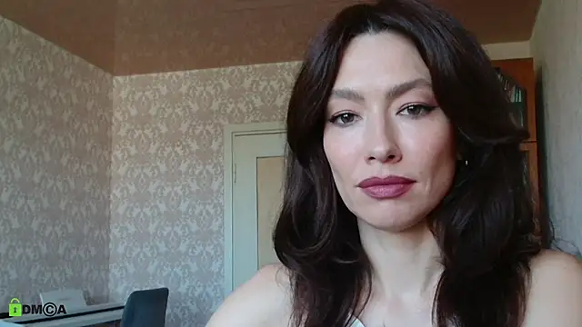 Snapshot of alicia_spicy chatting on 06/25/26, 05:56 alicia spicy online show from 06/25/26, 05:56