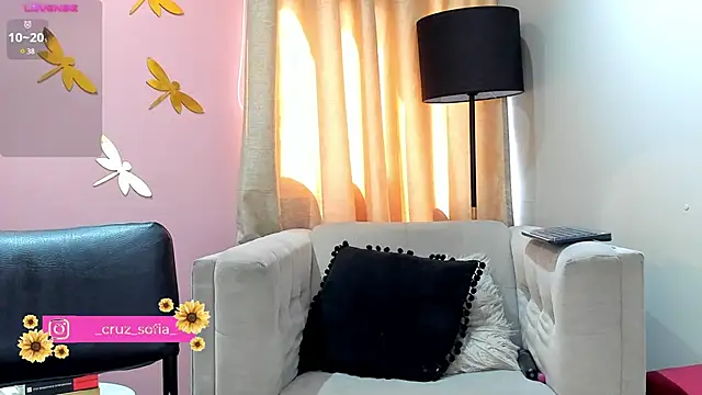 Snapshot of _AlejaCruz_ chatting on 01/11/25, 07:49 AlejaCruz online show from 01/11/25, 07:49