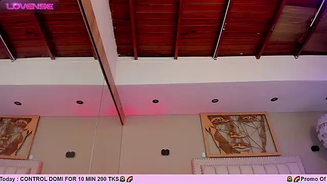 Snapshot of _AlejaCruz_ chatting on 02/23/25, 02:07 AlejaCruz online show from 02/23/25, 02:07