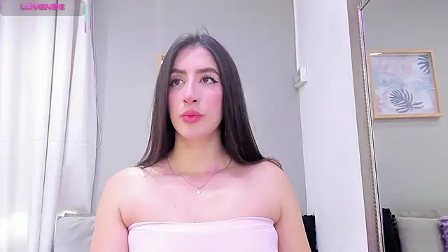 Snapshot of _AlejaCruz_ chatting on 10/04/25, 07:23 AlejaCruz online show from 10/04/25, 07:23