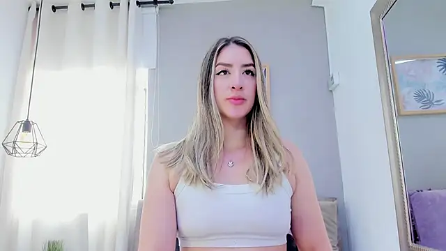 Snapshot of _AlejaCruz_ chatting on 01/06/26, 07:17 AlejaCruz online show from 01/06/26, 07:17