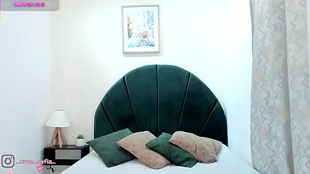 Snapshot of _AlejaCruz_ chatting on 02/09/26, 05:28 AlejaCruz online show from 02/09/26, 05:28