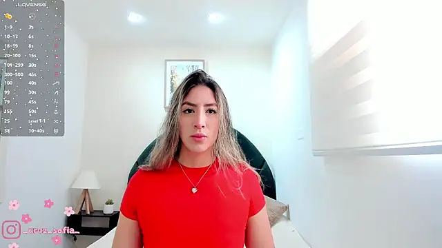  AlejaCruz  online show from 04/03/26, 12:14