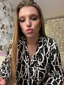 Snapshot of adel_secret chatting on 02/01/25, 09:51 adel secret online show from 02/01/25, 09:51