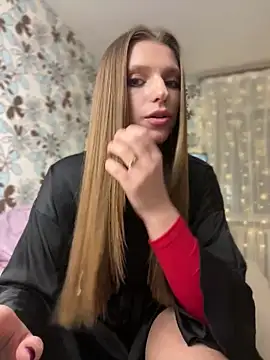 Snapshot of adel_secret chatting on 02/13/25, 10:43 adel secret online show from 02/13/25, 10:43