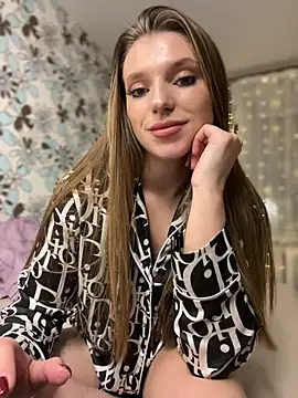 Snapshot of adel_secret chatting on 02/24/25, 11:41 adel secret online show from 02/24/25, 11:41