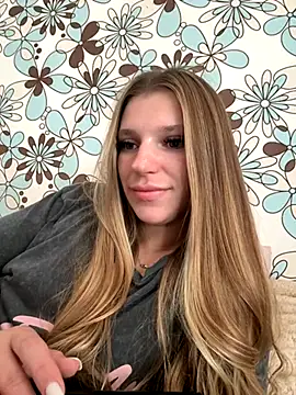 Snapshot of adel_secret chatting on 09/25/25, 10:52 adel secret online show from 09/25/25, 10:52