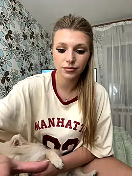 Snapshot of adel_secret chatting on 10/02/25, 07:32 adel secret online show from 10/02/25, 07:32