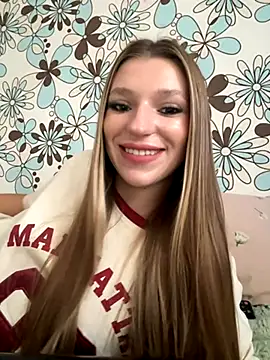 Snapshot of adel_secret chatting on 10/03/25, 10:34 adel secret online show from 10/03/25, 10:34