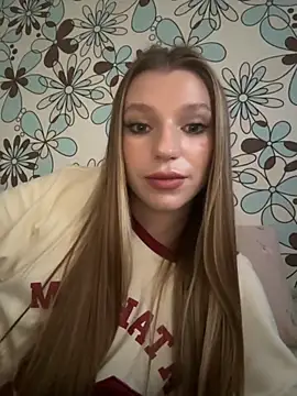 Snapshot of adel_secret chatting on 10/04/25, 11:08 adel secret online show from 10/04/25, 11:08