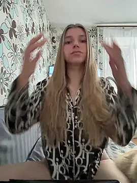 adel secret online show from 04/05/26, 07:38